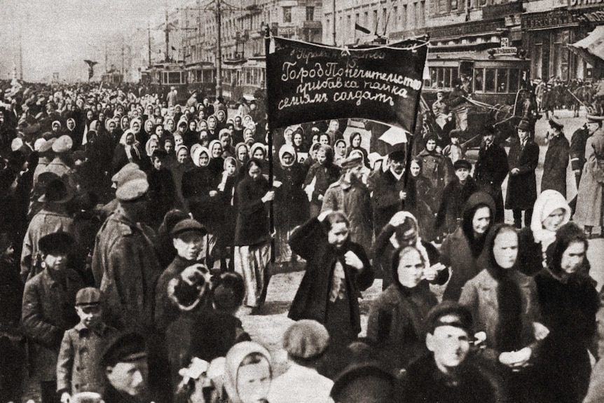 Black and white photo of women in St Petersburg asking for more bread rations.