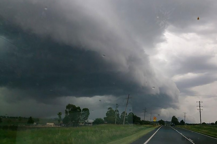 Storm clouds rolling eastwards between Warwick and Toowoomba