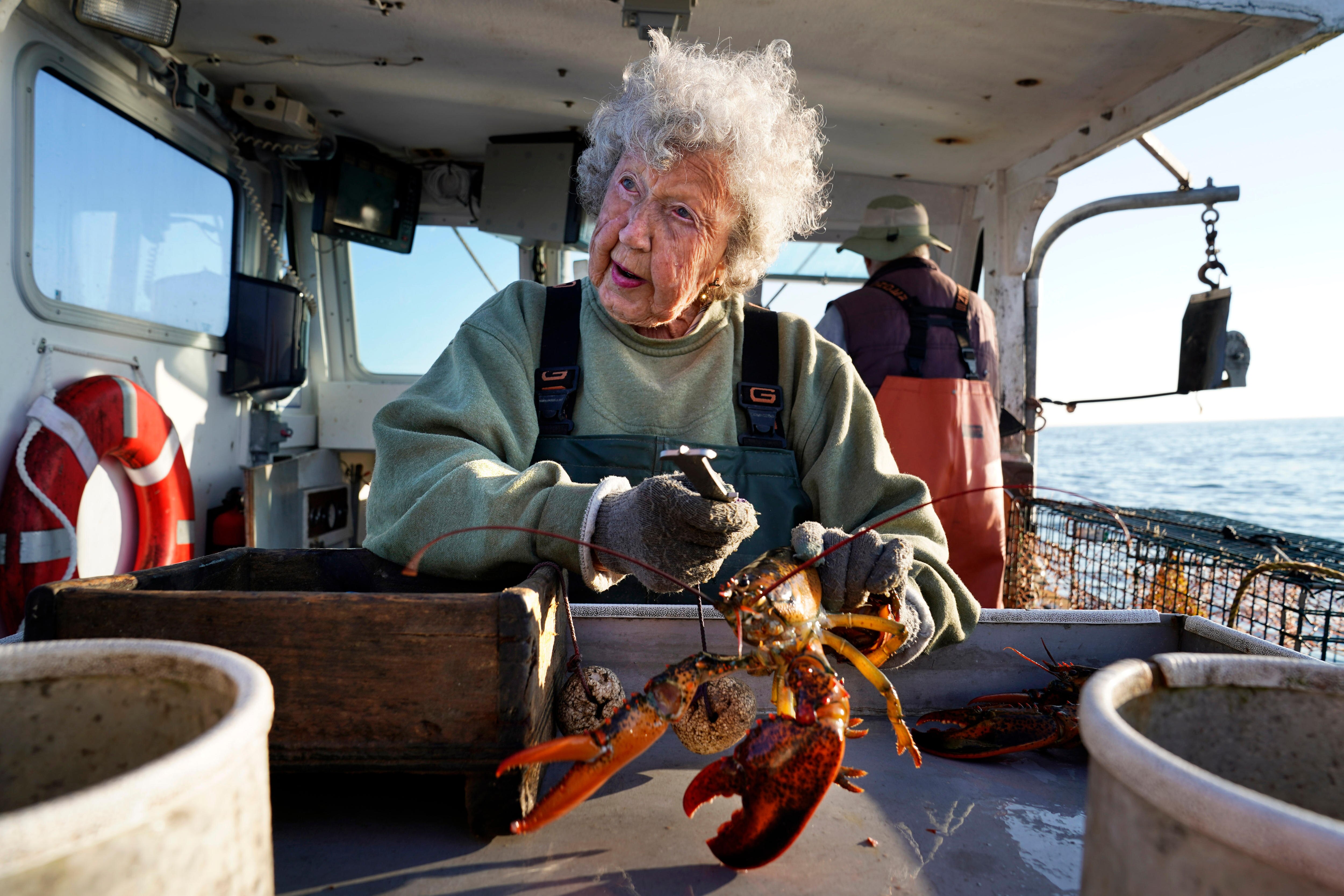 At 101, US woman Virginia Oliver still works catching lobsters and has no plans to stop ABC News