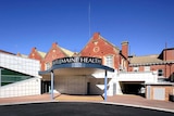 Castlemaine Health hospital, a part modern, part old red brick building in Castlemaine