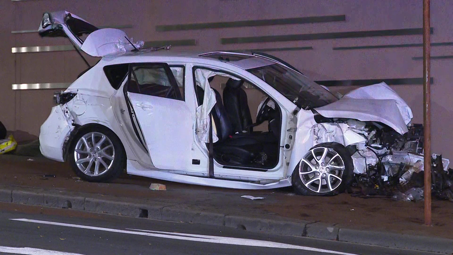 Sydney News: Three Injured In Sydney CBD Collision Between Bus And Car ...