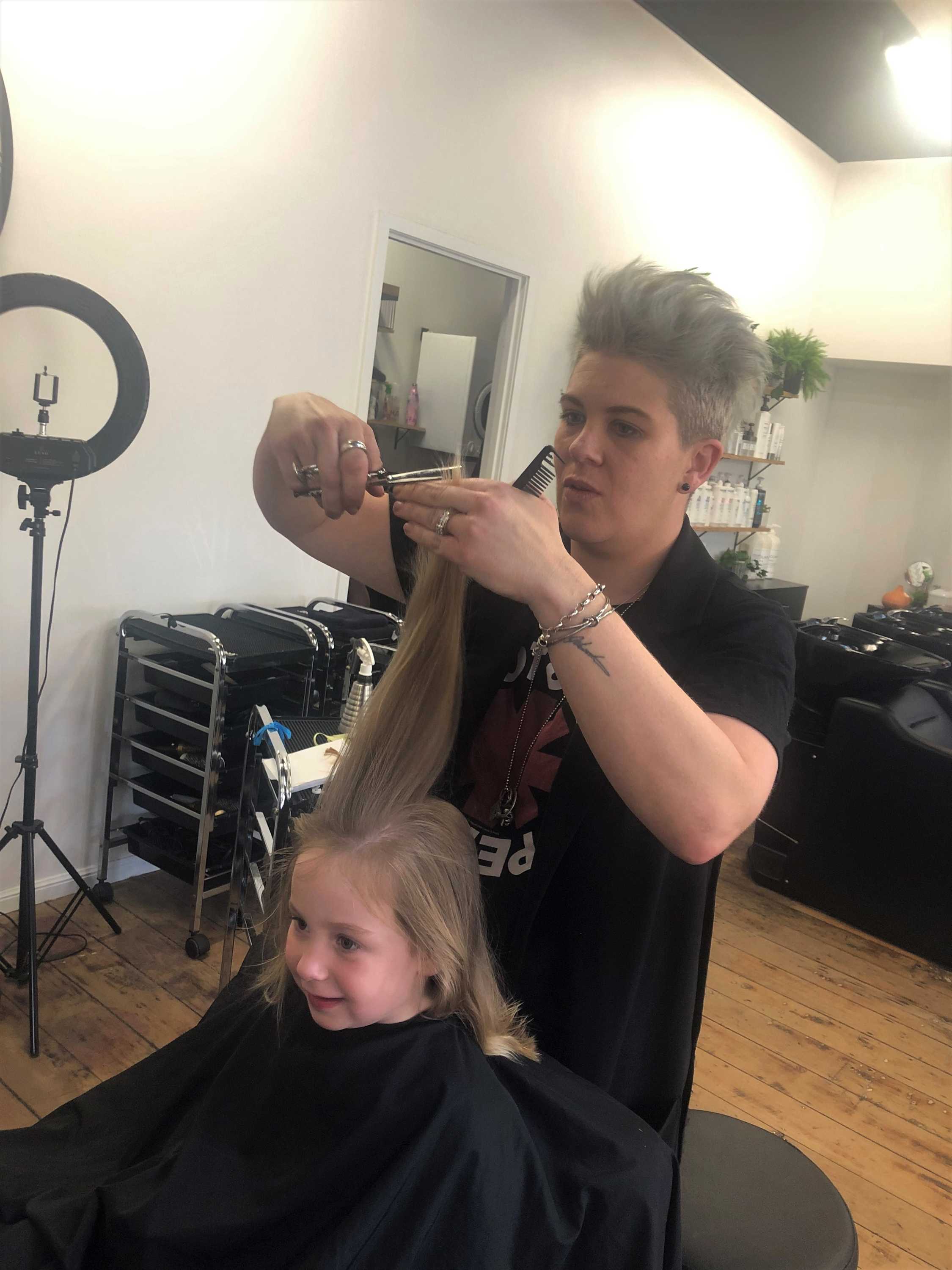 Hair Stylist And Makeup Artist Union Saubhaya Makeup