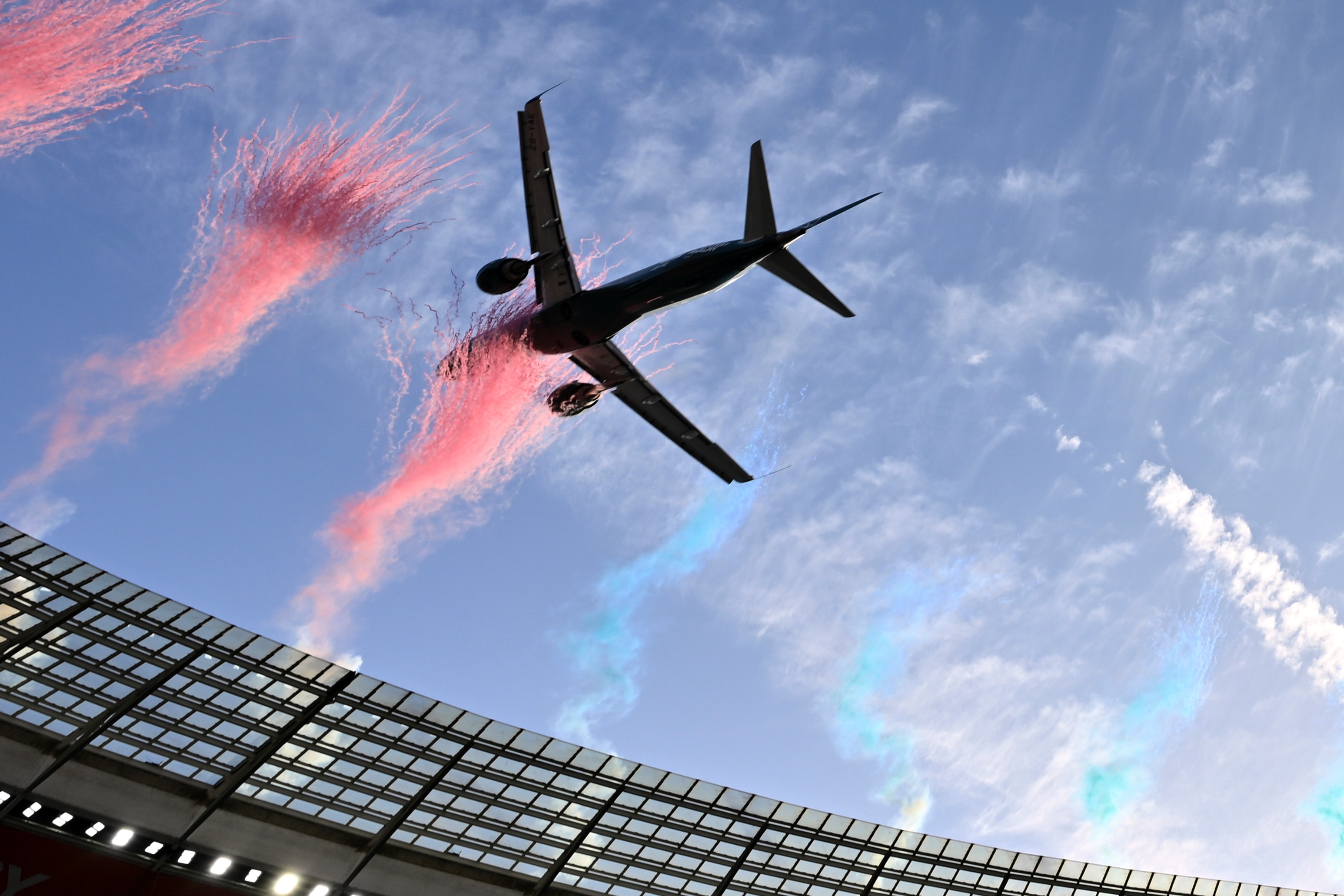 Aviation authorities to review low flyover at Cape Town rugby match