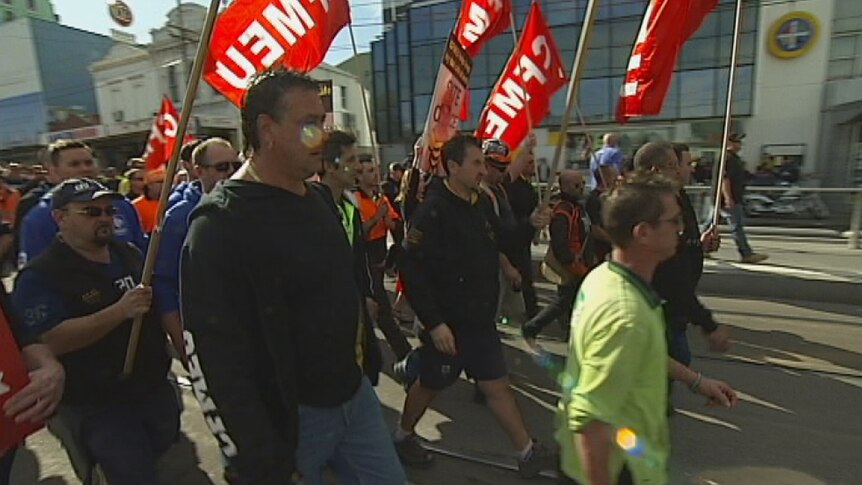 Construction workers rally for worksite safety