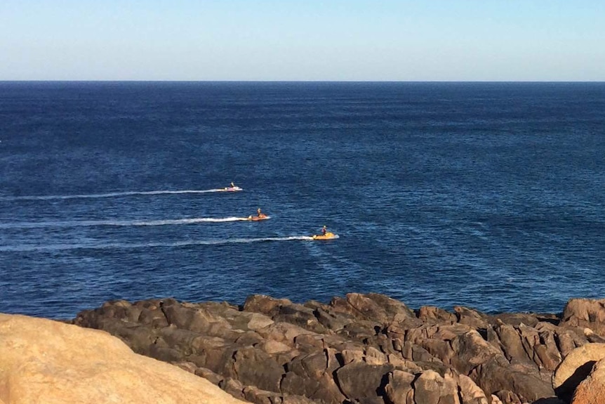 Police search for man missing off Wyadup Rocks near Yallingup in WA's South West