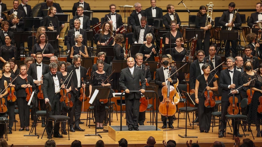 Johannes Fritzsch with the Queensland Symphony Orchestra.
