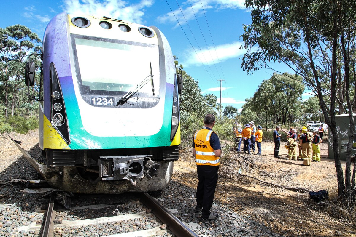 V/Line train hits car near Bendigo, two hospitalised with minor ...