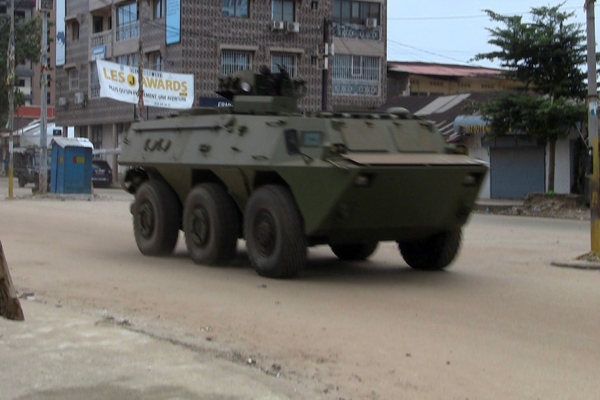 An army vehicle is seen at Kaloum neighbourhood during an uprising