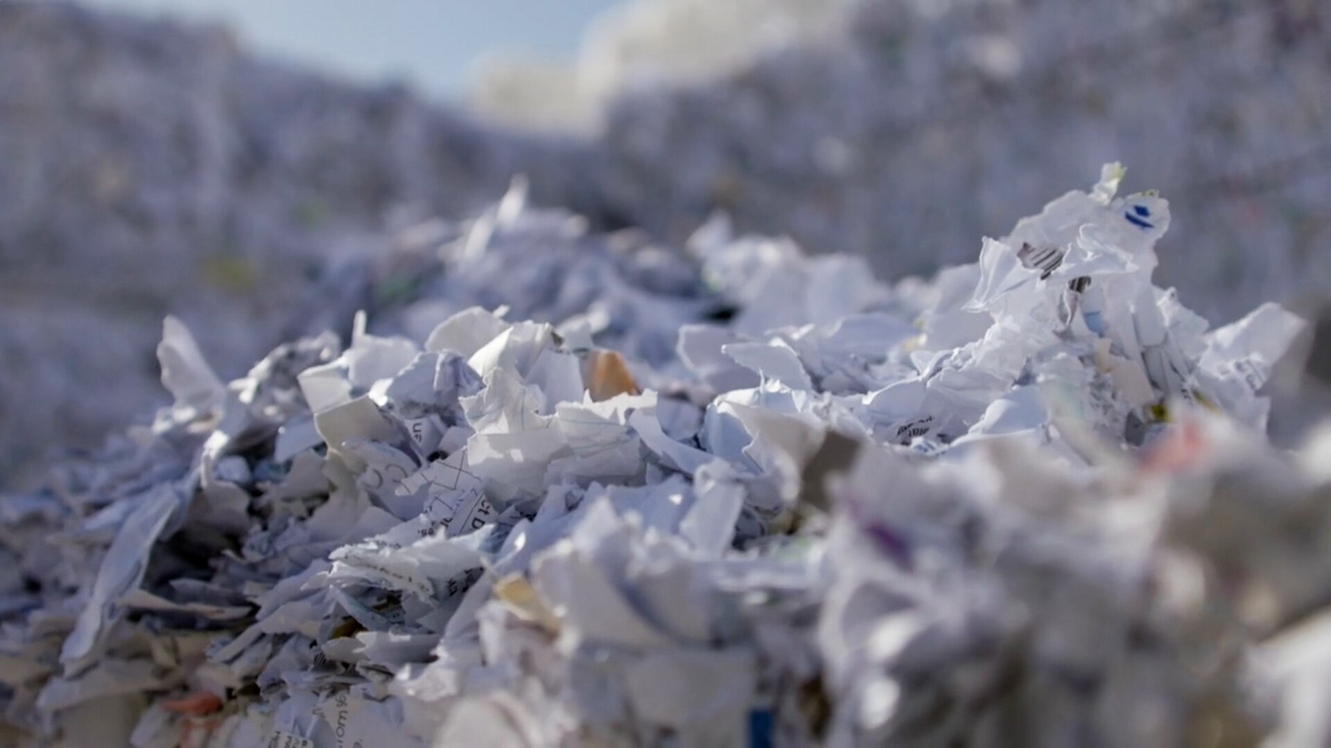 Dr Karl's How Things Work: Pulping recycled paper - ABC Education