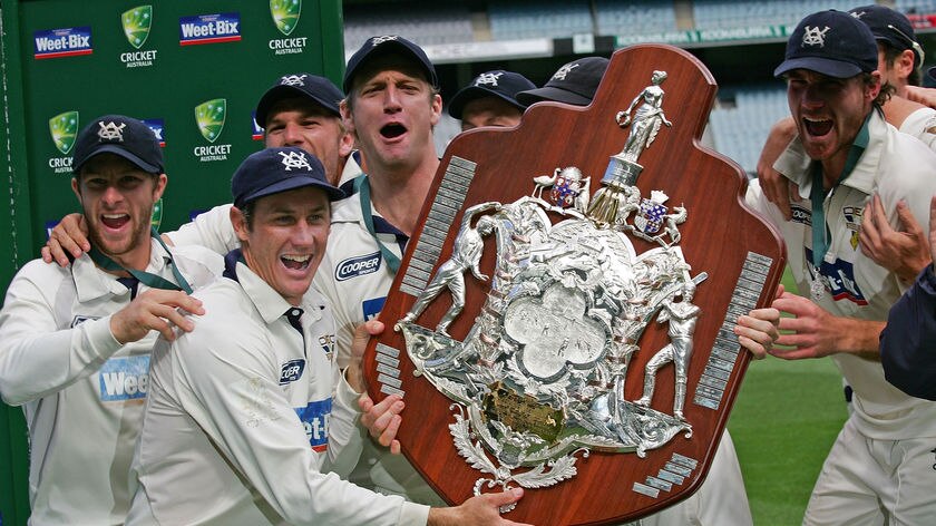 The Bushrangers get their hands on the Shield for another season.