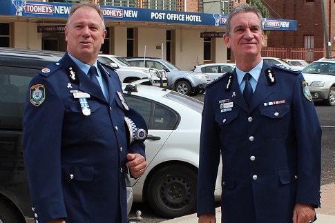 Western Region Commander, Assistant Commissioner Geoff McKechnie, and Police Commissioner, Andrew Scipione.