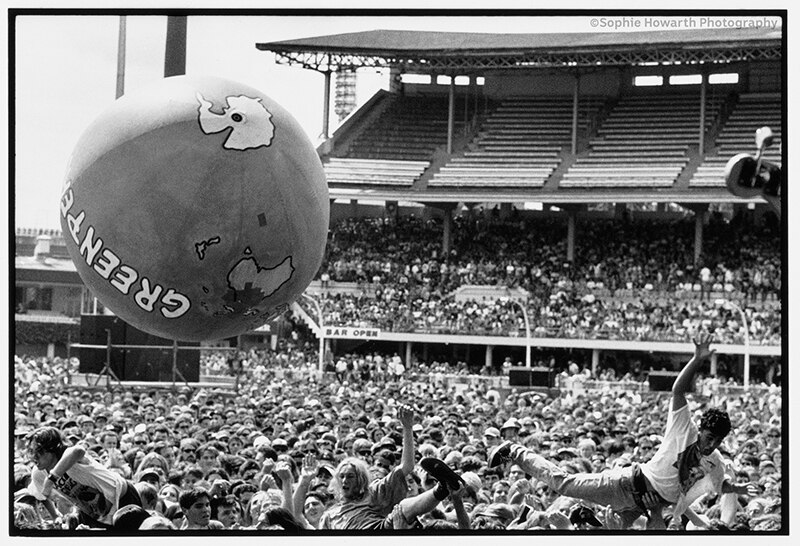 These 11 photos will remind you why the Big Day Out was so special Double J