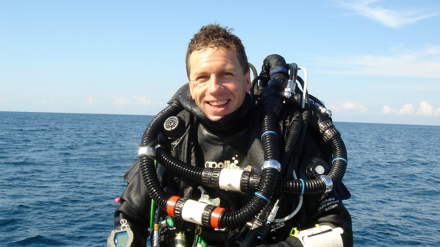 Diver Paul Garske remembers diving in Sydney's 'first' harbour tunnel.