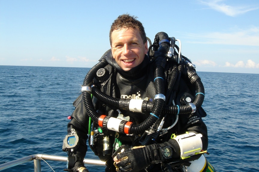 Diver Paul Garske remembers diving in Sydney's 'first' harbour tunnel.