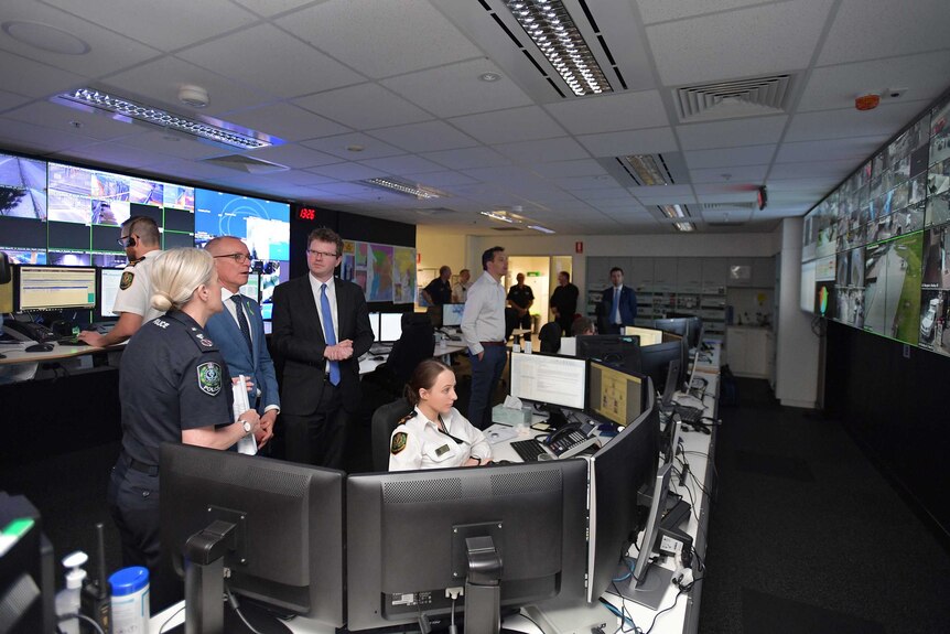 SA Premier gets a tour of the police security control room
