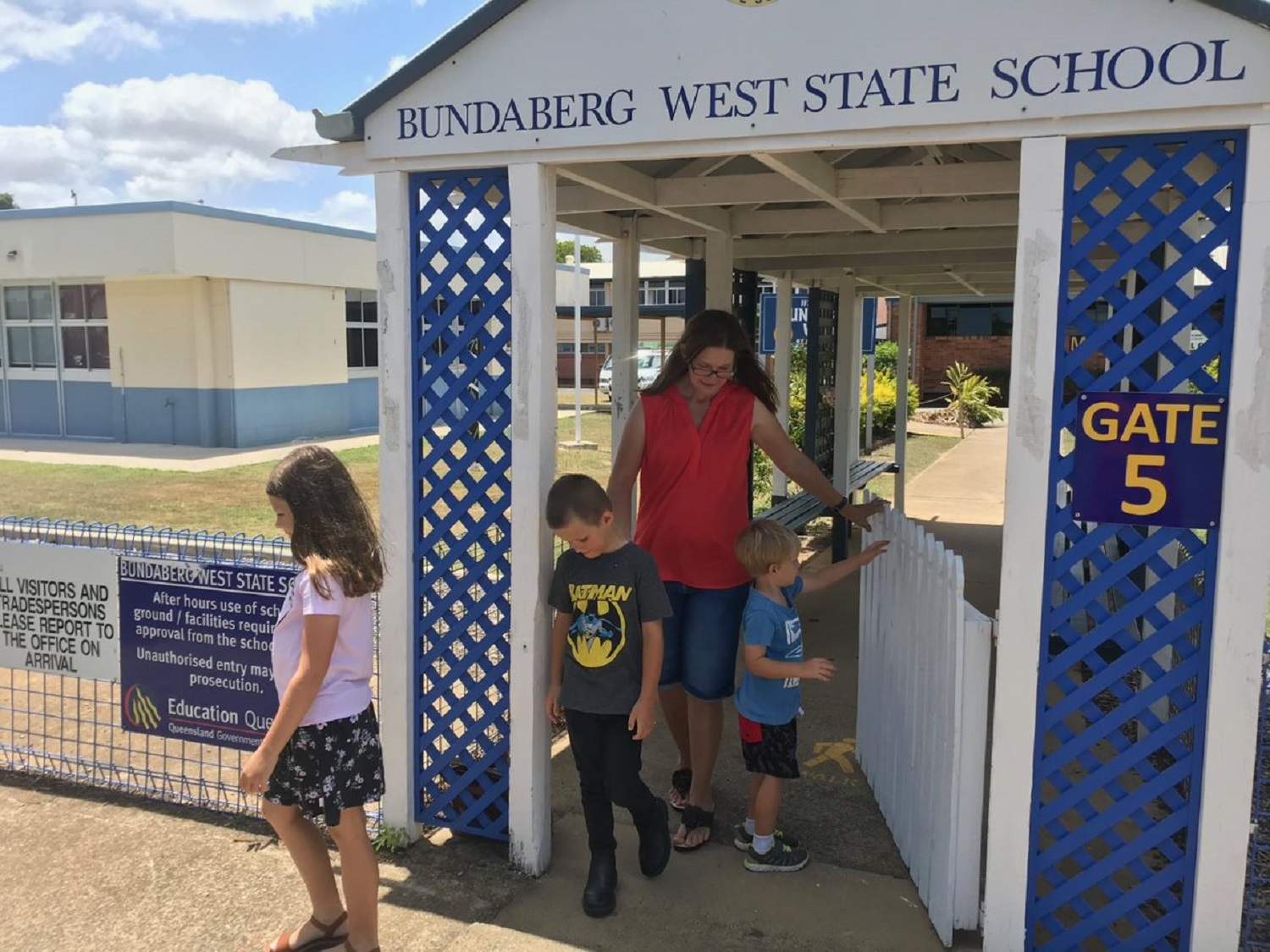Airconditioning in all Queensland state schools still 10 years away