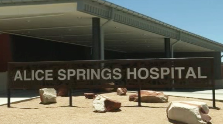 Exterior shot of entrance to Alice Springs Hospital