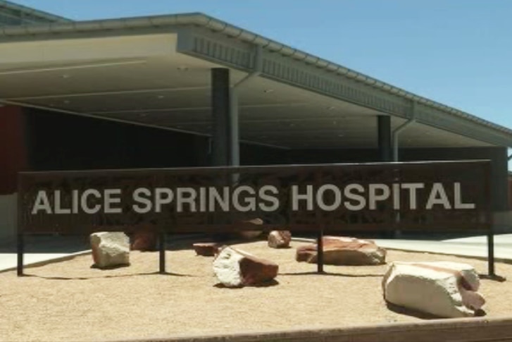 Exterior shot of entrance to Alice Springs Hospital