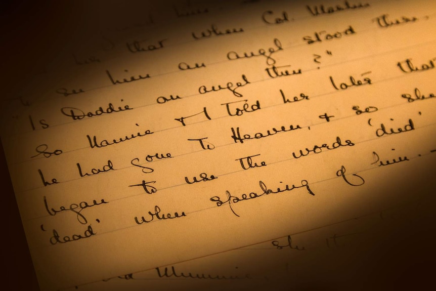A  note from Helena Cass’ diary in which she recounts telling her daughter Angela that her father Walter Cass had died.