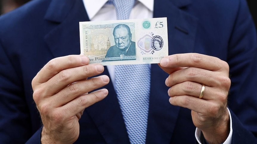 A new polymer five pound note.