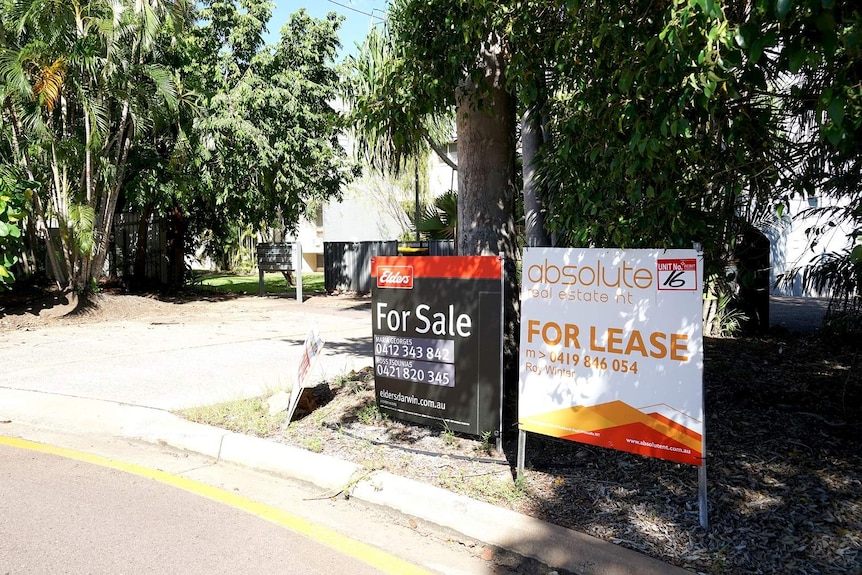 Housing for lease signs on a Darwin street.