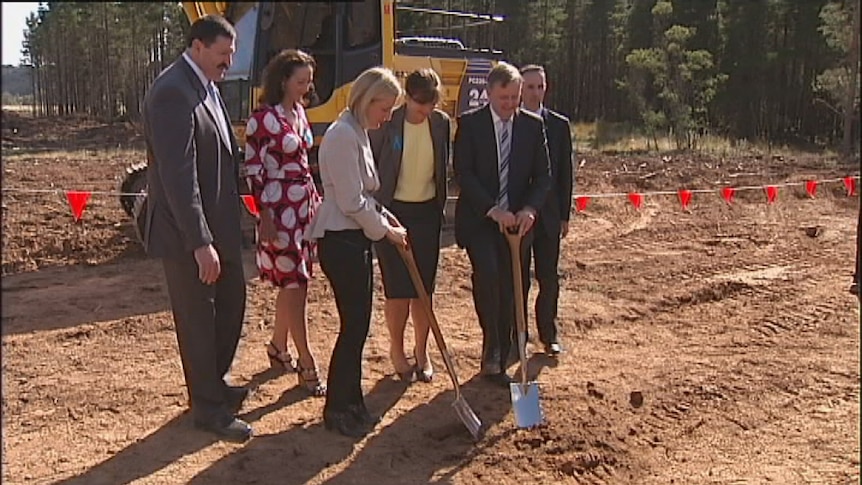 Federal Infrastructure Minister Anthony Albanese and ACT Chief Minister Katy Gallagher turned the first sod at the Majura Parkway site.