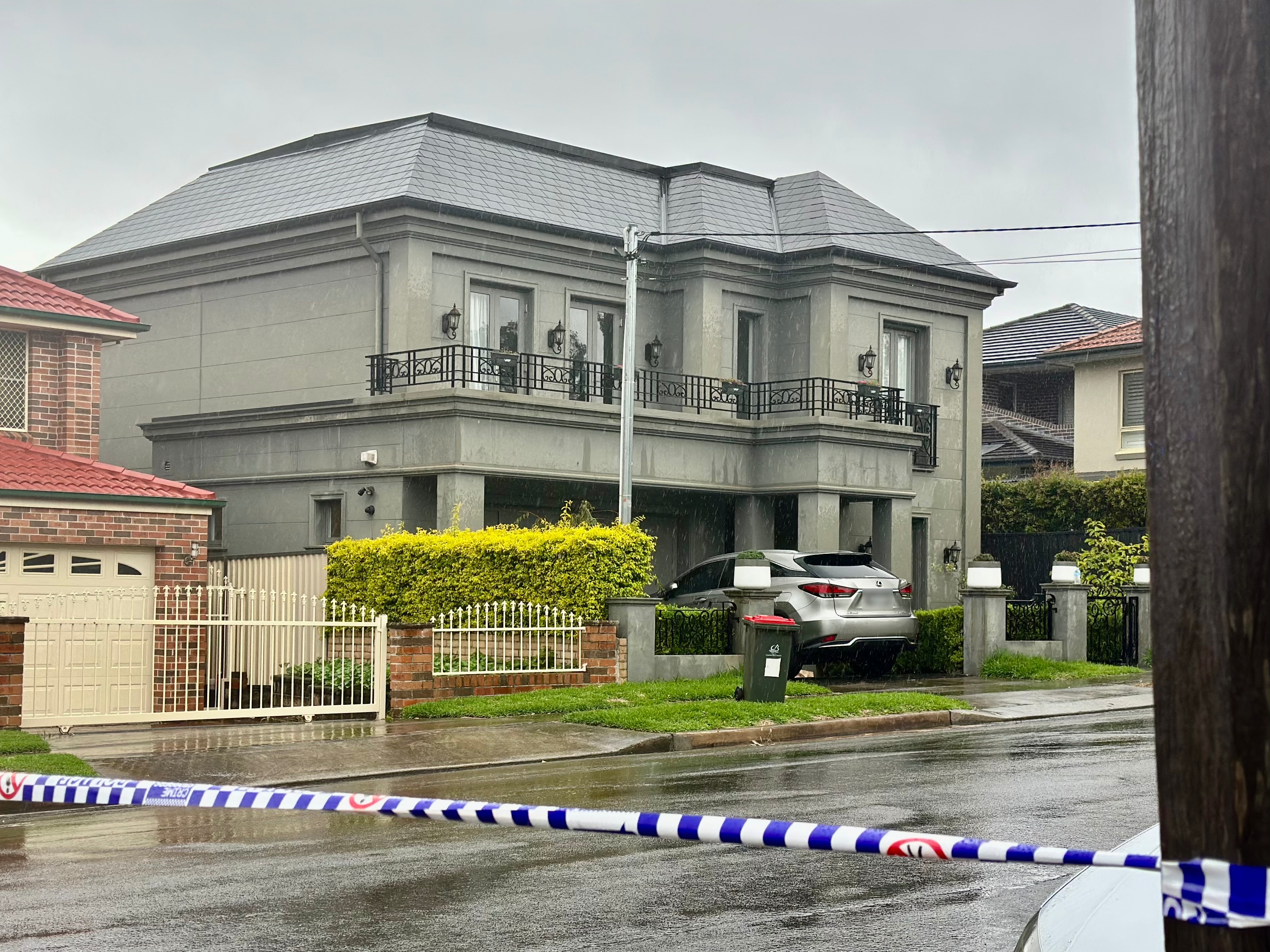 Man dies from stab wound to the chest after argument in Sydney house