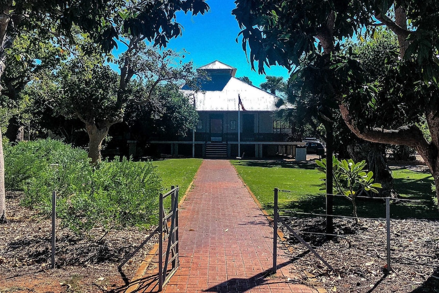 Image of the frontage and footpath leading up to Broome Courthouse.