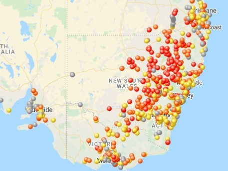 A map of NSW showing red and orange dots representing mice sightings. 