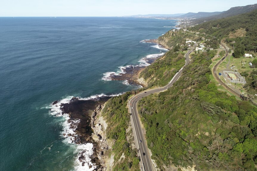 An aerial  view from Clifton along the coastline down to Wollongong.