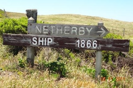The signpost on King Island showing the way to the site of the Netherby shipwreck.
