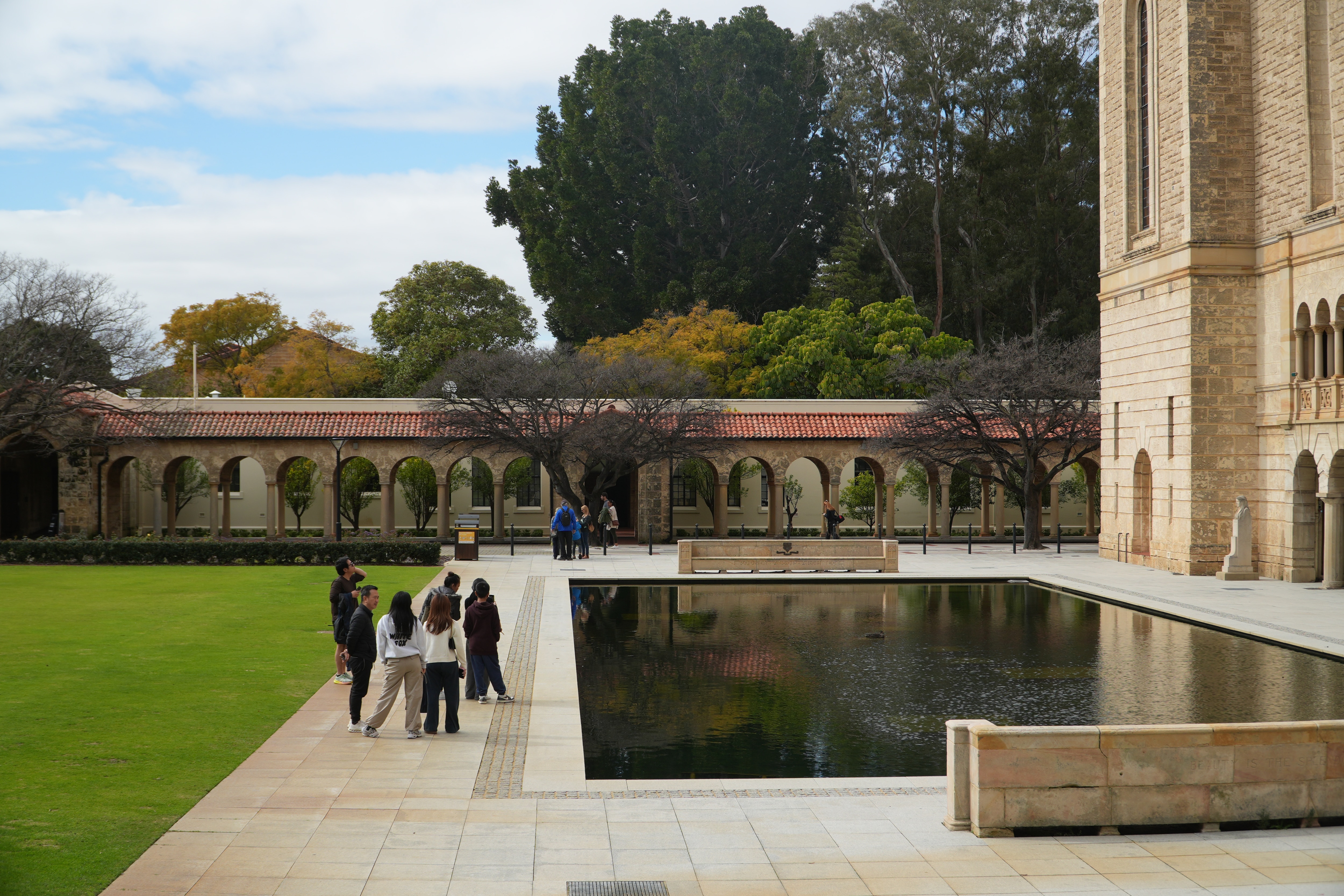 WA moves ahead with plans to create mega-uni amid concerns