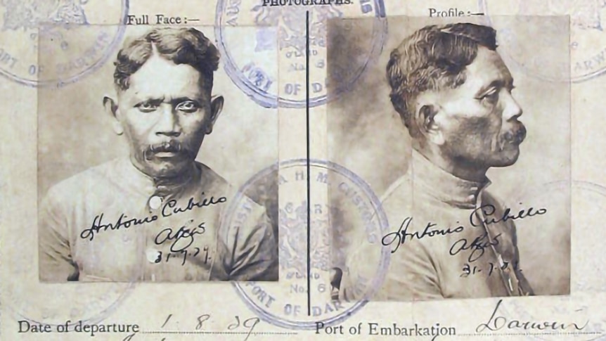 Close-up of a certificat of exemption from dictation test shows two photo portraits of Antonio Cubillo