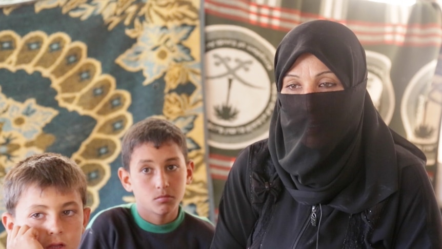 Um Abdou and her children are among the 800,000 displaced civilians in Idlib province. (Photo: Sophie McNeill)