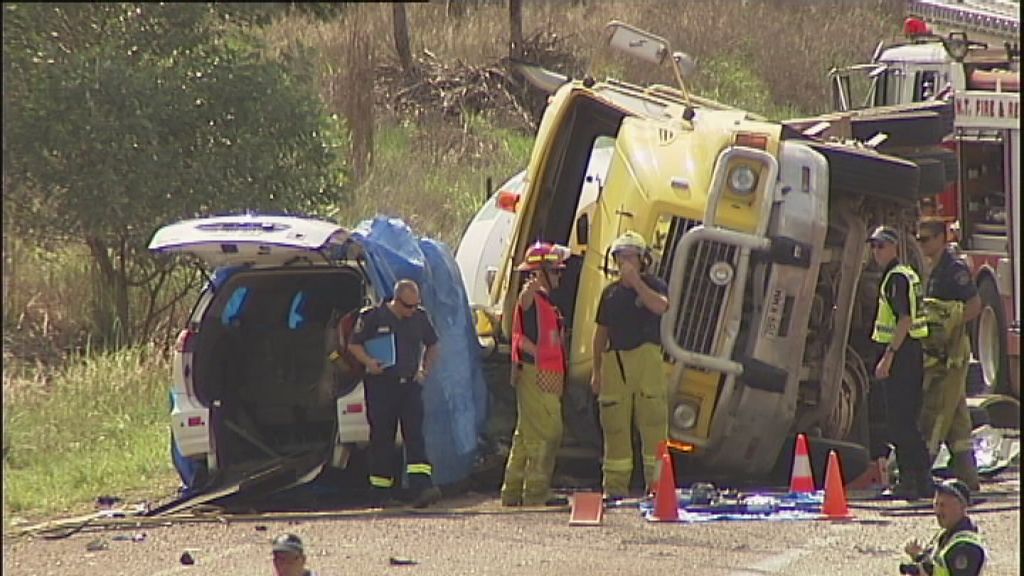 Fatal car crashes - Melbourne and Darwin - ABC News
