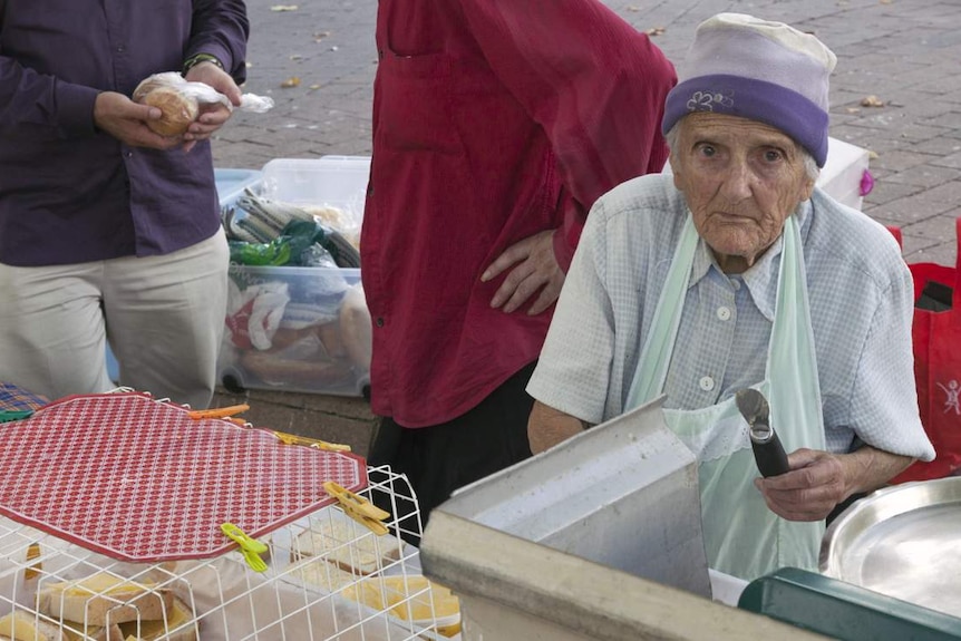 Stasia Dabrowski handing out soup