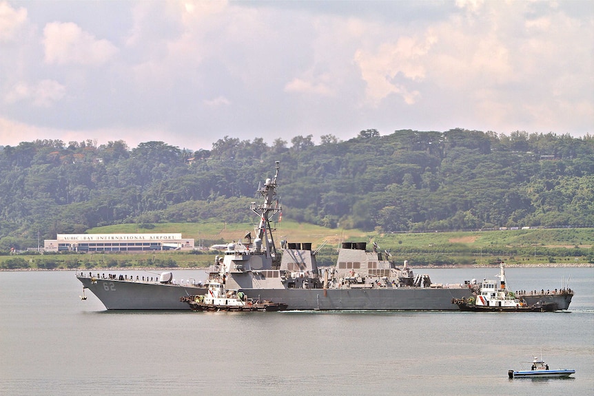 US destroyer arrives at former naval base in Subic Bay