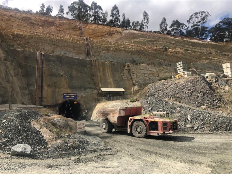 Photo of entrance to gold mine.