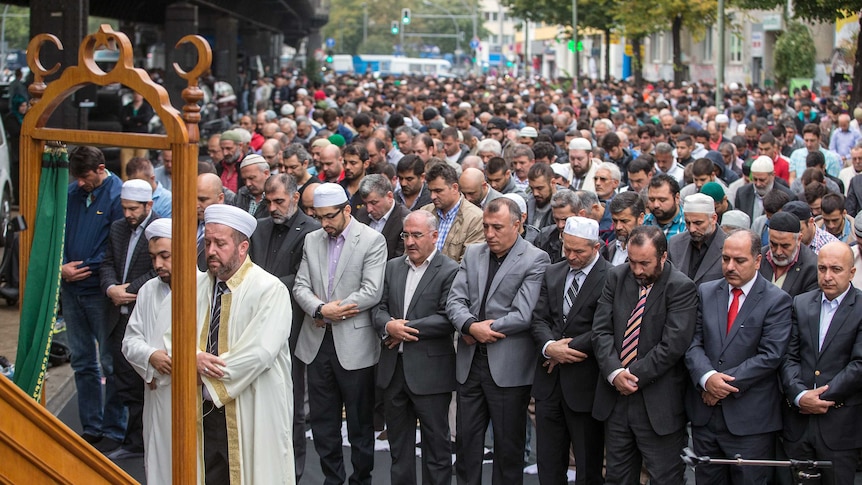 Muslim prayers in Berlin
