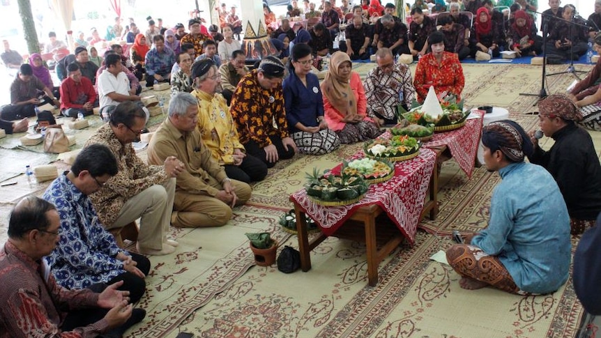 Tim peneliti WMP Yogyakarta dan WMP Global, serta para pemangku kepentingan Kota Yogyakarta duduk bersama dalam Kenduri Warga.