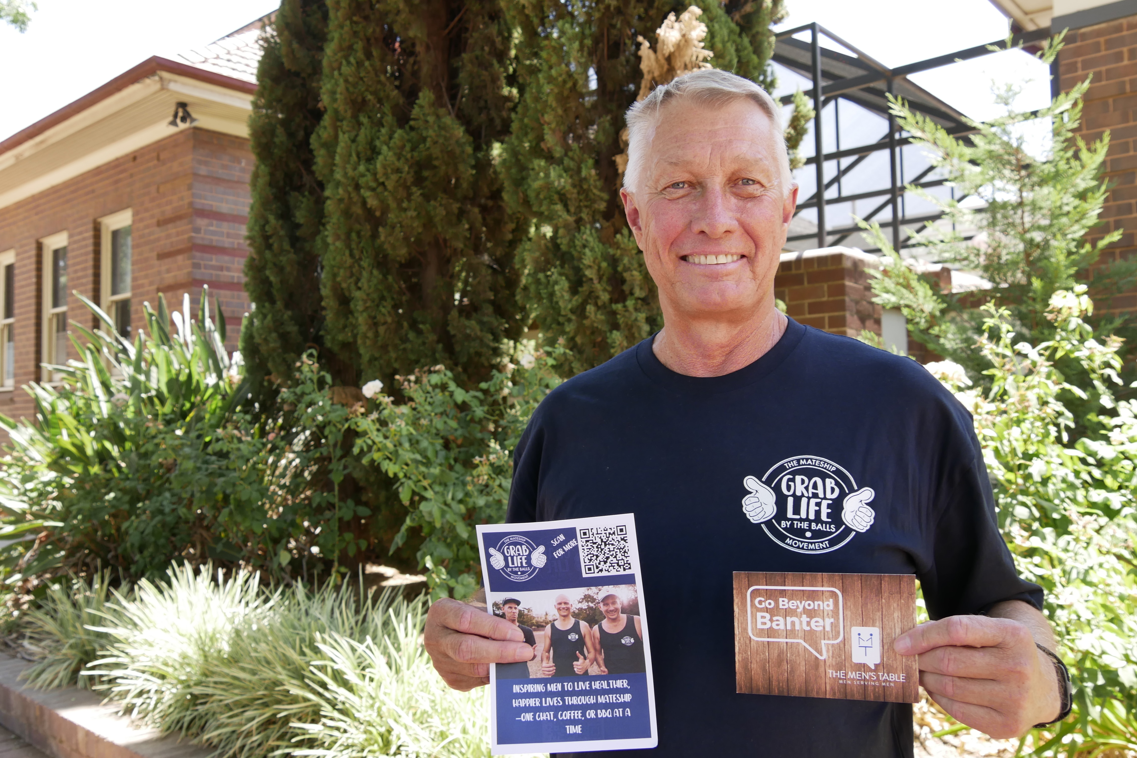 'Mateship' networks help combat loneliness in remote towns