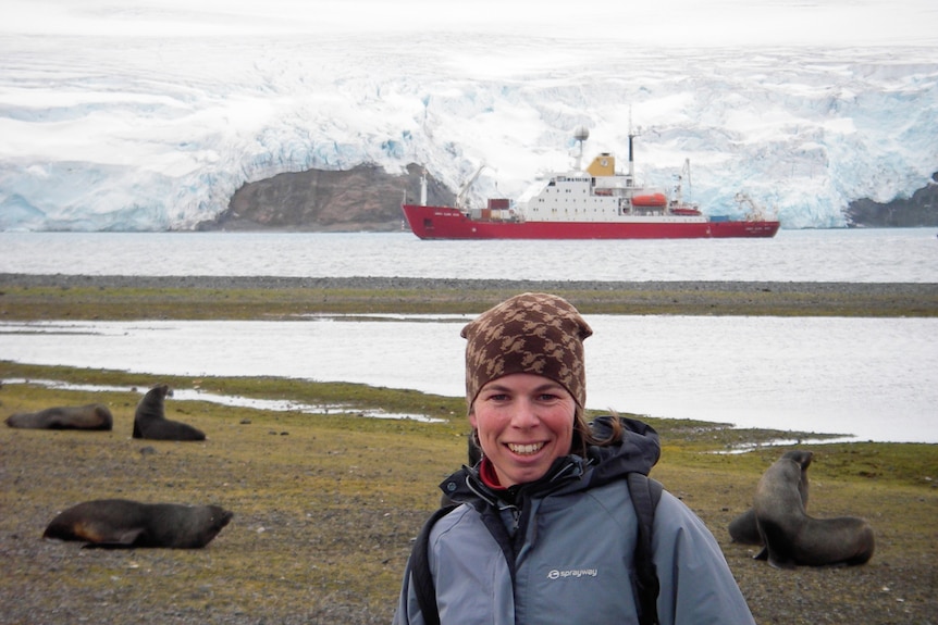 Dr Jan Strugnell has been added to Wikipedia for her work in Antarctica.