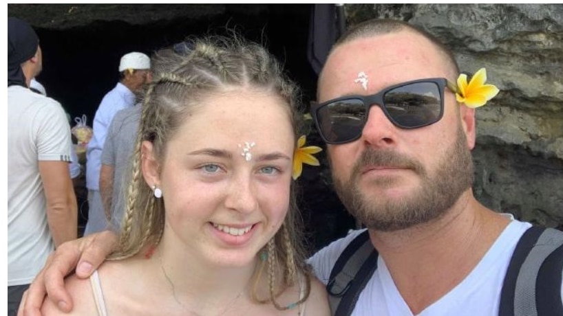 Andrew Bateman dan putrinya Hannah yang dibegal di Bali dan merasa trauma.