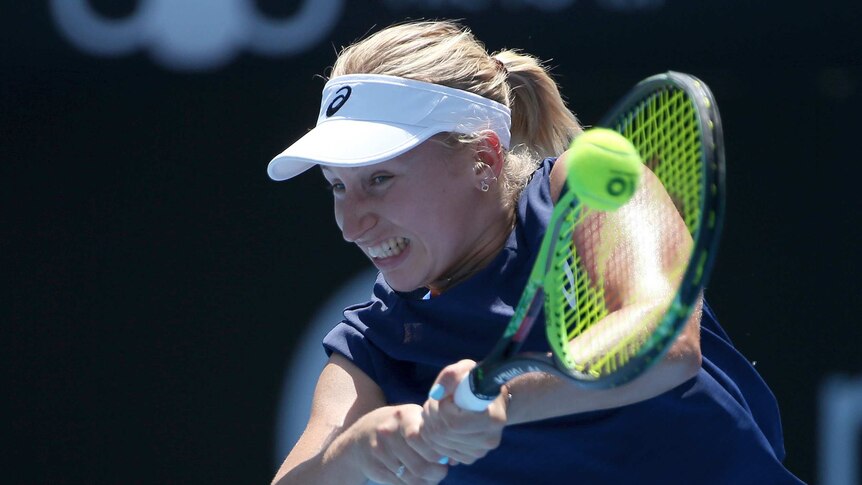 Daria Gavrilova playing a double-fisted backhand against Ashleigh Barty at the Sydney International.