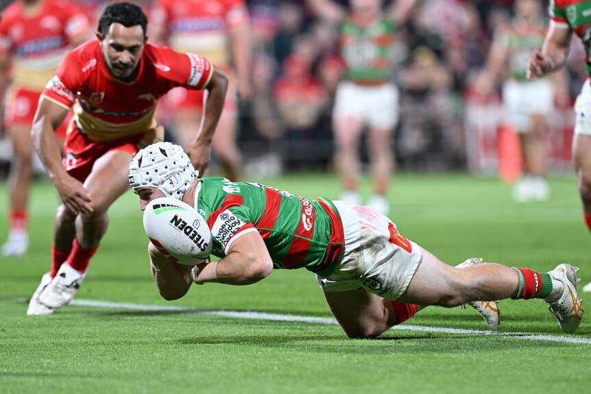 Jye Gray of the Rabbitohs scores what is awarded as a penalty try 
