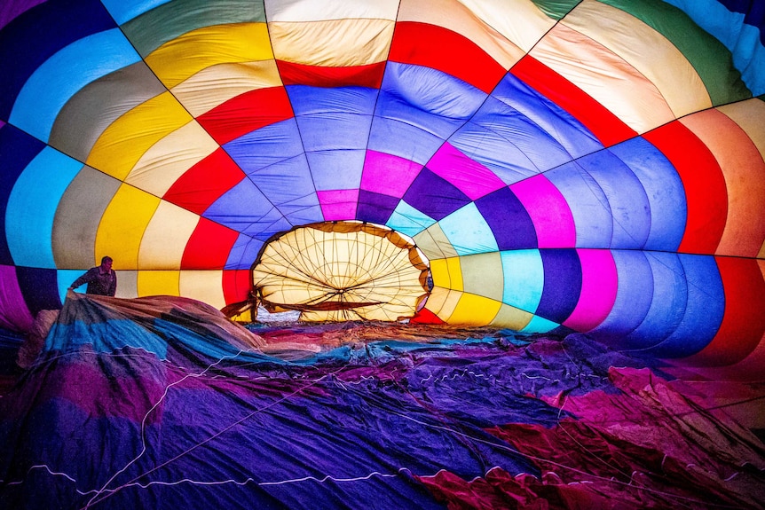 Preparing balloons for flight