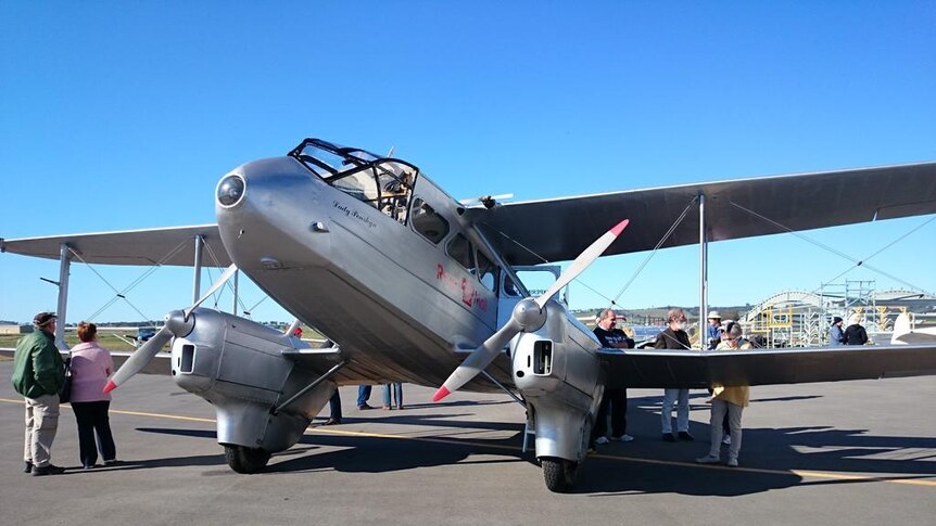 Dragon Rapide at Wagga