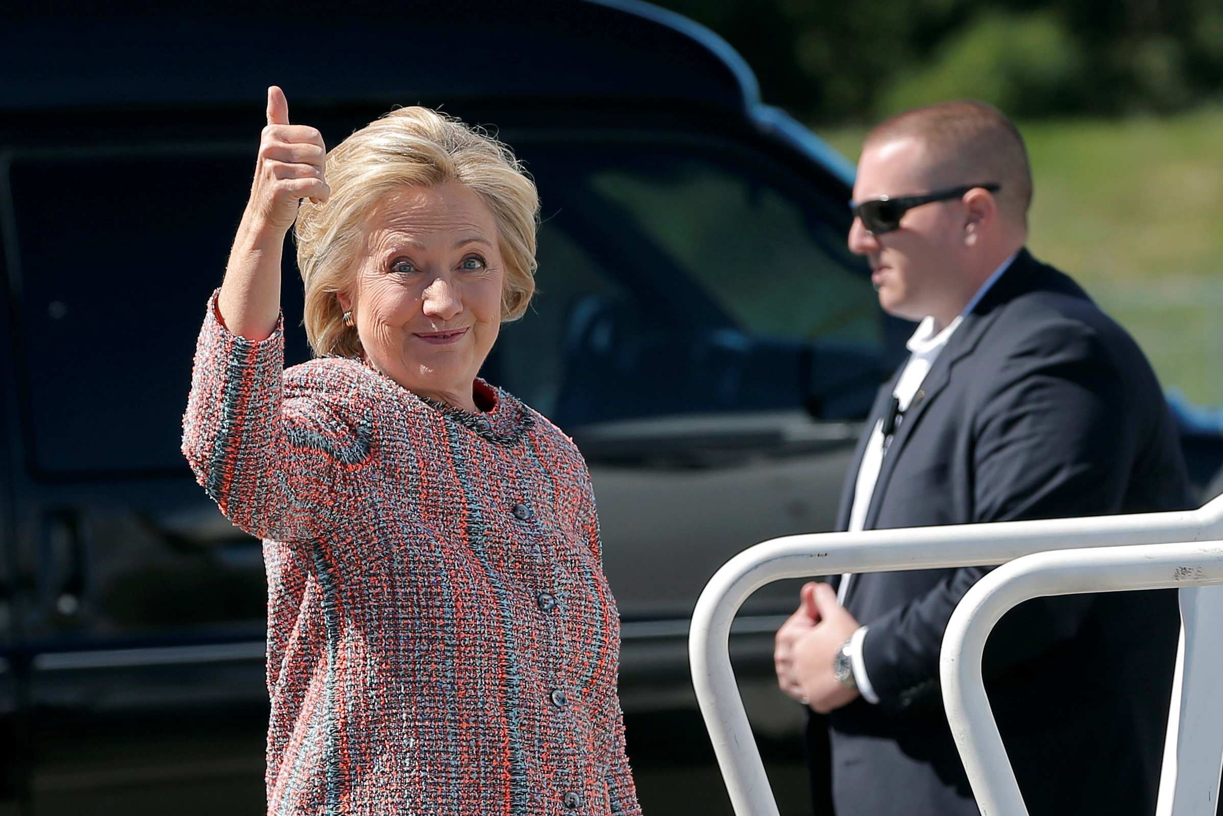 US election: Clinton returns to tightening White House race as Trump ...