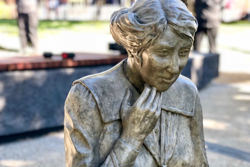 'Mary Pozieres'; a sculpture on the Maryborough military trail.