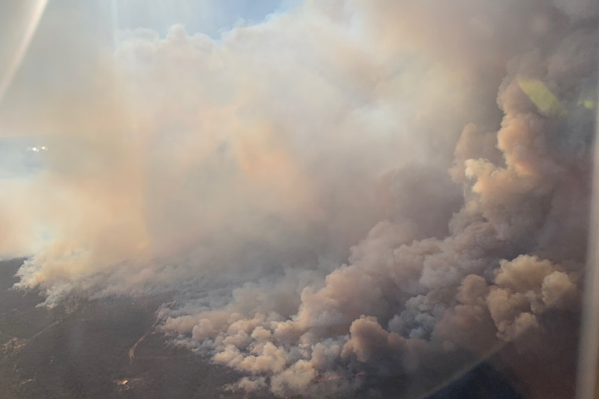 Firefighters and aircraft continue to battle a dangerous bushfire burning at Cypress Gardens and Forest Ridge.